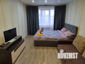 1-к квартира, посуточно, 38м2, 2/5 этаж