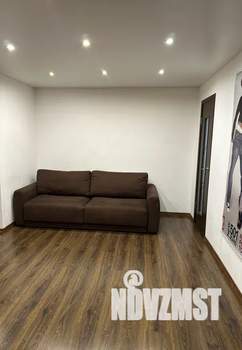 2-к квартира, посуточно, 45м2, 5/5 этаж