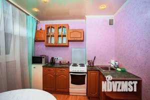 3-к квартира, посуточно, 62м2, 3/9 этаж