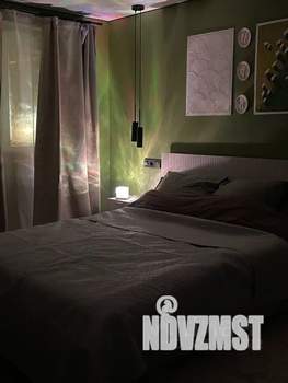 Студия квартира, посуточно, 44м2, 1/5 этаж