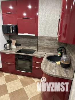 1-к квартира, посуточно, 33м2, 4/9 этаж