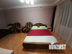 1-к квартира, посуточно, 30м2, 6/9 этаж