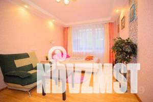 1-к квартира, посуточно, 33м2, 6/9 этаж