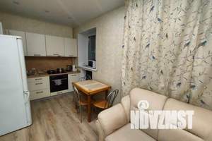 3-к квартира, посуточно, 62м2, 1/5 этаж