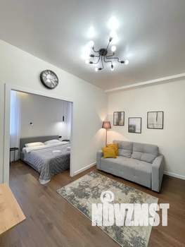 Студия квартира, посуточно, 32м2, 2/4 этаж