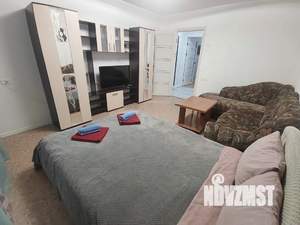 1-к квартира, посуточно, 65м2, 1/1 этаж