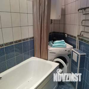 Студия квартира, посуточно, 38м2, 4/7 этаж