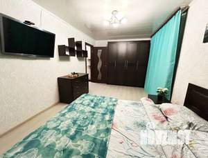 1-к квартира, посуточно, 33м2, 8/10 этаж
