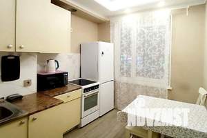 1-к квартира, посуточно, 40м2, 2/9 этаж