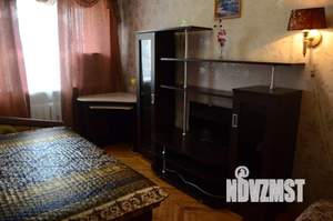 1-к квартира, посуточно, 10м2, 1/1 этаж