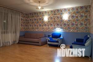 2-к квартира, посуточно, 80м2, 1/3 этаж