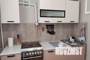 1-к квартира, посуточно, 35м2, 3/3 этаж