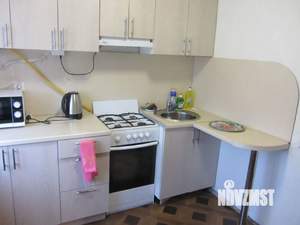 Студия квартира, посуточно, 33м2, 4/5 этаж