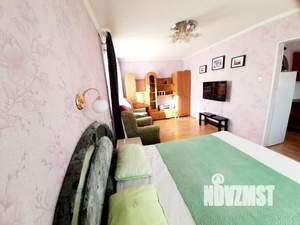 1-к квартира, посуточно, 33м2, 7/9 этаж