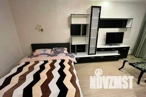 1-к квартира, посуточно, 34м2, 4/5 этаж