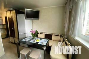 1-к квартира, посуточно, 32м2, 8/10 этаж