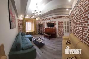 4-к квартира, посуточно, 98м2, 1/1 этаж