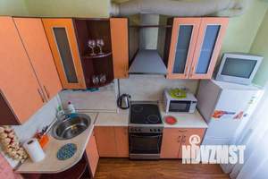 2-к квартира, посуточно, 45м2, 1/1 этаж