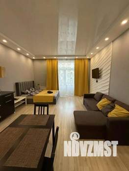 1-к квартира, посуточно, 38м2, 1/1 этаж