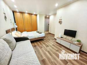 1-к квартира, посуточно, 35м2, 1/1 этаж