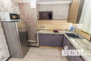 1-к квартира, посуточно, 33м2, 4/10 этаж