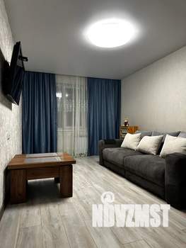 2-к квартира, посуточно, 47м2, 1/5 этаж