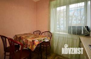 2-к квартира, посуточно, 48м2, 1/5 этаж