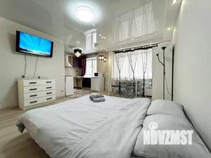 Студия квартира, посуточно, 27м2, 1/5 этаж