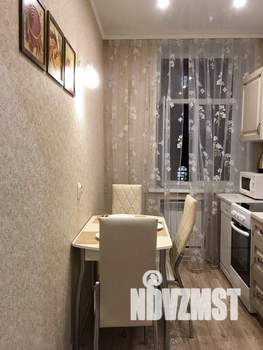 1-к квартира, посуточно, 60м2, 1/1 этаж