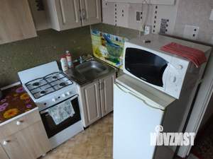2-к квартира, вторичка, 44м2, 3/4 этаж