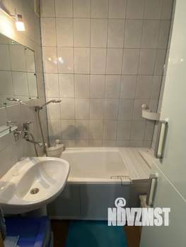 2-к квартира, вторичка, 43м2, 1/9 этаж