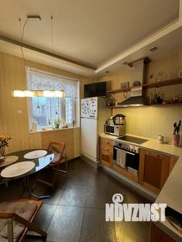 3-к квартира, вторичка, 74м2, 9/9 этаж