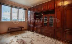 2-к квартира, вторичка, 56м2, 1/9 этаж