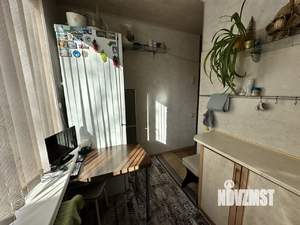 2-к квартира, вторичка, 42м2, 1/5 этаж