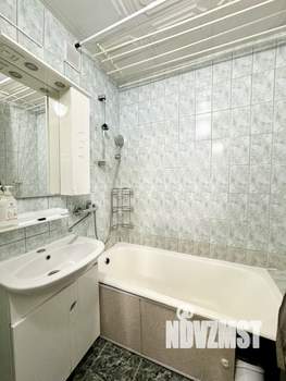 3-к квартира, вторичка, 60м2, 2/10 этаж