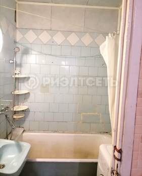 3-к квартира, вторичка, 59м2, 9/9 этаж