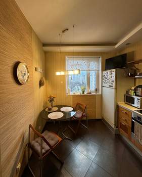 3-к квартира, вторичка, 74м2, 9/9 этаж