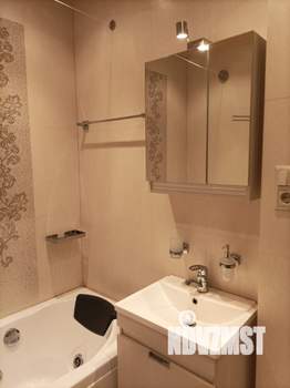 2-к квартира, вторичка, 57м2, 9/9 этаж