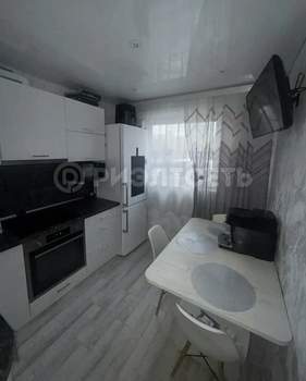 3-к квартира, вторичка, 61м2, 1/9 этаж