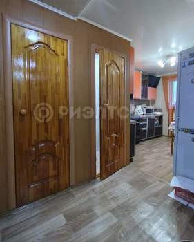3-к квартира, вторичка, 58м2, 9/9 этаж