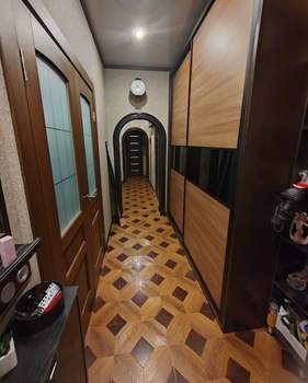2-к квартира, вторичка, 57м2, 1/4 этаж