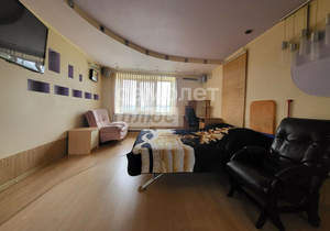 2-к квартира, вторичка, 58м2, 8/9 этаж