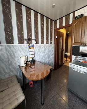 4-к квартира, вторичка, 62м2, 5/5 этаж