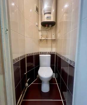 2-к квартира, вторичка, 58м2, 1/9 этаж