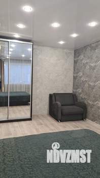 2-к квартира, вторичка, 57м2, 1/9 этаж