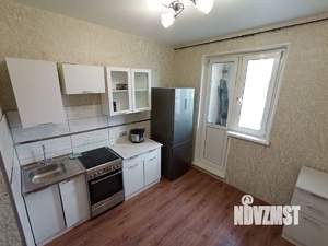 2-к квартира, вторичка, 57м2, 9/9 этаж