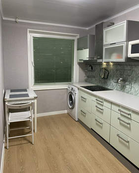 2-к квартира, вторичка, 43м2, 1/9 этаж