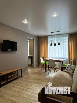 2-к квартира, вторичка, 42м2, 4/6 этаж