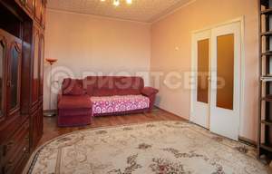 2-к квартира, вторичка, 56м2, 1/9 этаж