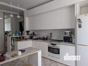 2-к квартира, вторичка, 56м2, 1/4 этаж